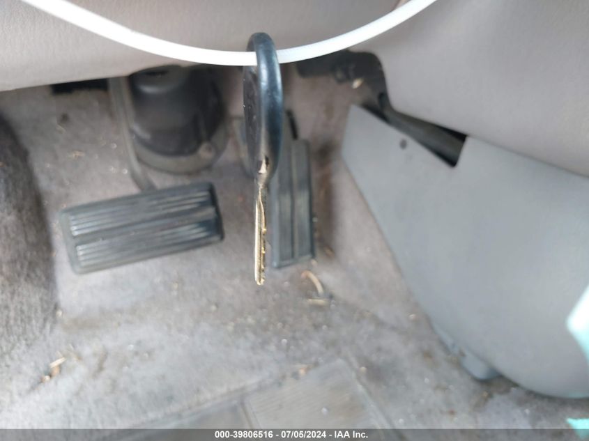 1996 Dodge Grand Caravan Se VIN: 2B4GP44R6TR619557 Lot: 39806516