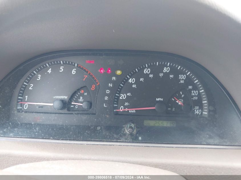 2003 Toyota Camry Le VIN: 4T1BE30K33U713528 Lot: 39806518