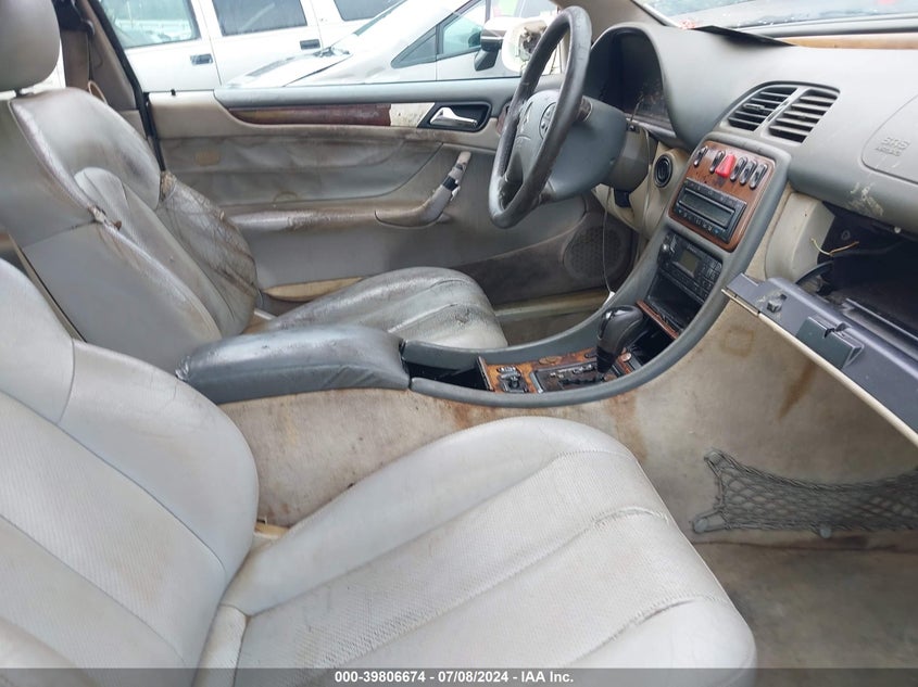 2002 Mercedes-Benz Clk 320 VIN: WDBLJ65GX2T120231 Lot: 39806674