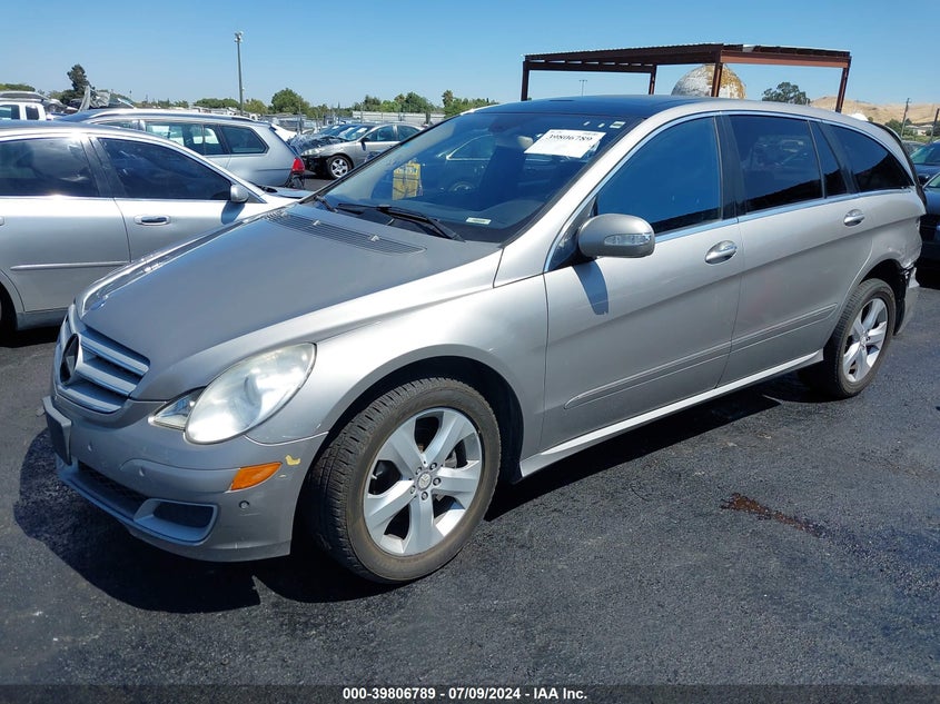 2007 Mercedes-Benz R 350 4Matic VIN: 4JGCB65E57A051461 Lot: 39806789