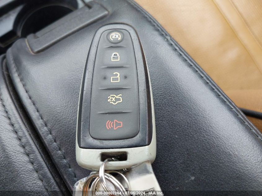 2011 Lincoln Mkx VIN: 2LMDJ8JKXBBJ17583 Lot: 39807064