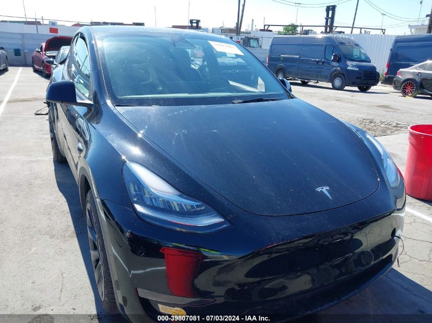 2022 Tesla Model Y Long Range Dual Motor All-Wheel Drive VIN: 7SAYGDEE7NF514224 Lot: 39807081