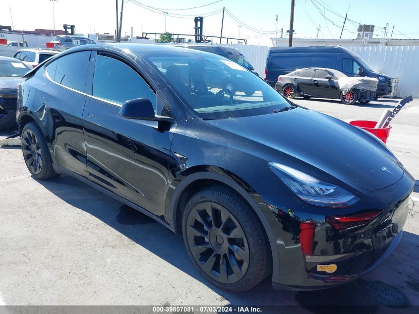 7SAYGDEE7NF514224 2022 TESLA MODEL Y - Image 1