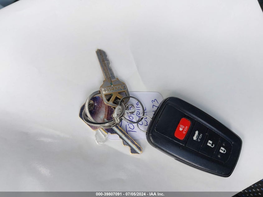 VIN JTDP4RCE6LJ012473 2020 TOYOTA COROLLA SE