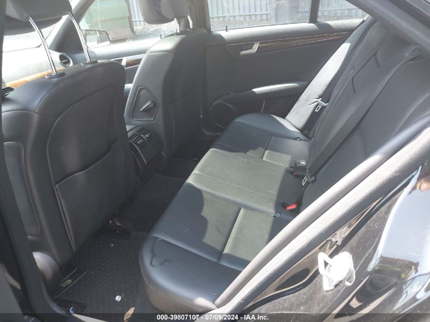 2012 Mercedes-Benz C 300 Luxury 4Matic/Sport 4Matic VIN: WDDGF8BB8CR194633 Lot: 39807107