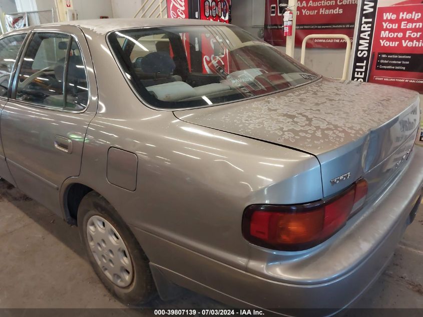 1995 Toyota Camry Le VIN: JT2SK12E5S0322338 Lot: 39807139