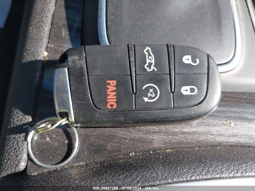 2022 Chrysler 300 Touring L VIN: 2C3CCADG7NH121195 Lot: 39807289