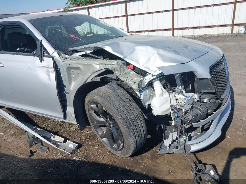 2022 Chrysler 300 Touring L VIN: 2C3CCADG7NH121195 Lot: 39807289