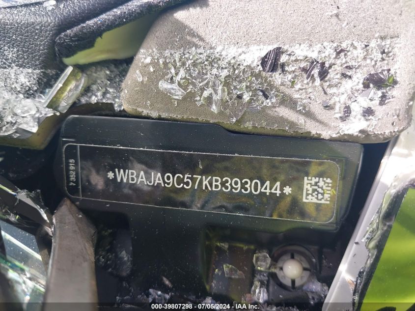 2019 BMW 530E Iperformance VIN: WBAJA9C57KB393044 Lot: 39807298
