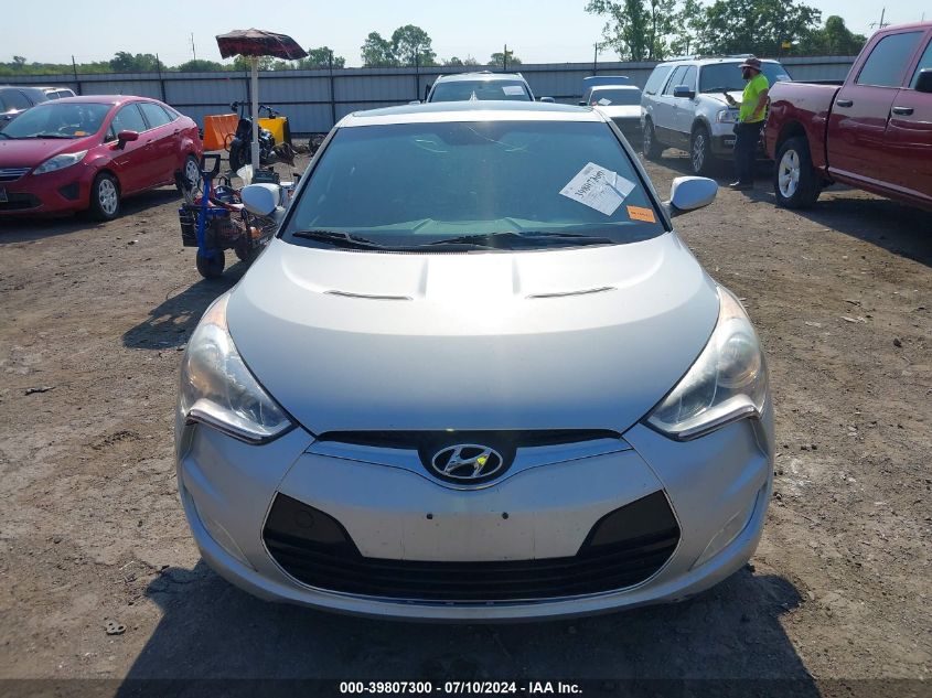 2014 Hyundai Veloster Base W/Black VIN: KMHTC6AD6EU214768 Lot: 39807300