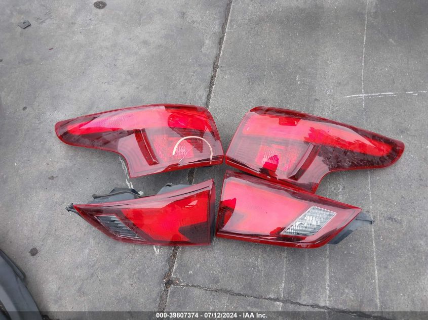 2018 Nissan Rogue Sport S VIN: JN1BJ1CP8JW185744 Lot: 39807374