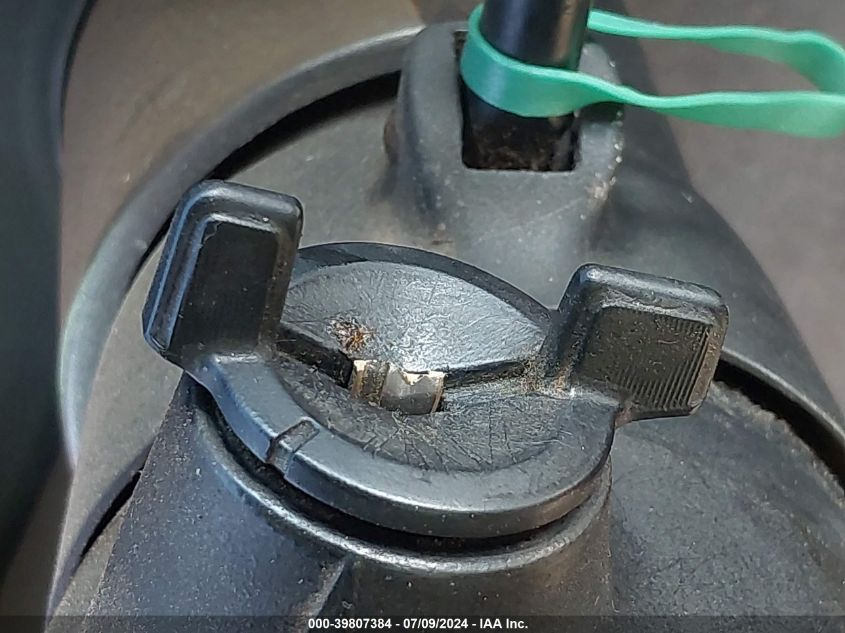 1994 Chevrolet Gmt-400 C1500 VIN: 1GCEC19K6RE246493 Lot: 39807384