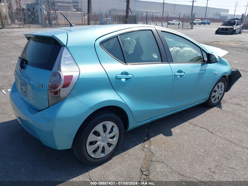 2013 Toyota Prius C VIN: JTDKDTB32D1034625 Lot: 39807431