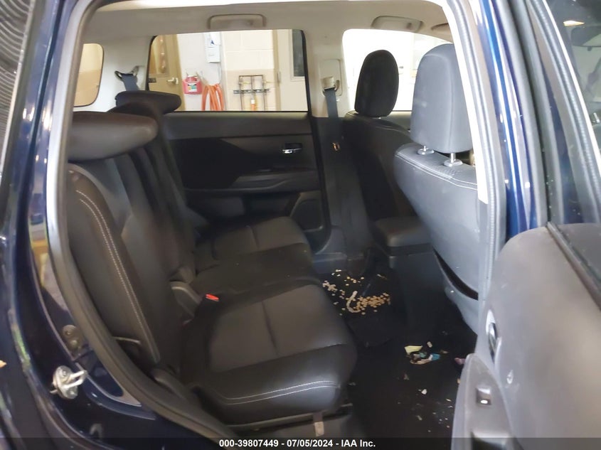 2018 Mitsubishi Outlander Es VIN: JA4AZ3A36JZ054544 Lot: 39807449