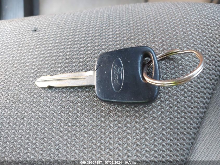 2001 Ford Escape Xlt VIN: 1FMYU04181KA35056 Lot: 39807487