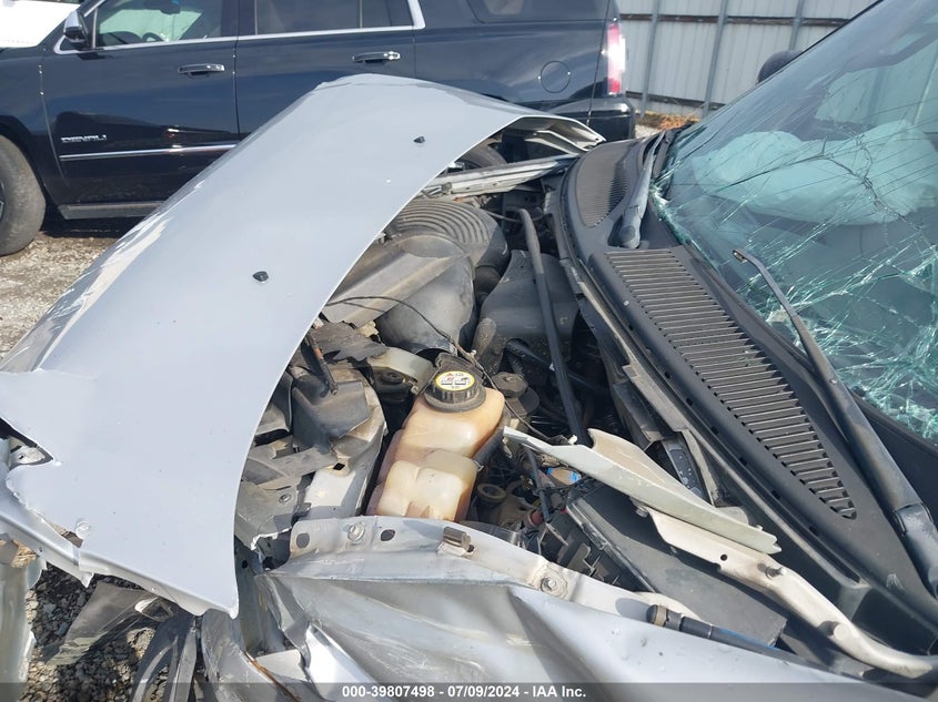 2002 Ford Expedition Xlt VIN: 1FMEU15L02LA34228 Lot: 39807498