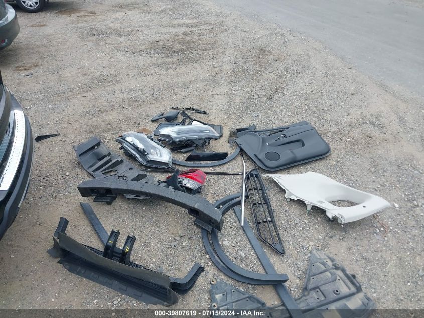 2018 Nissan Rogue S VIN: 5N1AT2MV9JC829898 Lot: 39807619