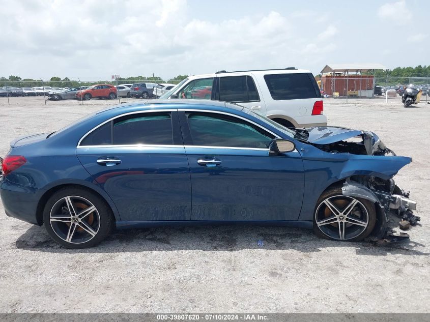 2019 Mercedes-Benz A 220 VIN: WDD3G4EB2KW021917 Lot: 39807620