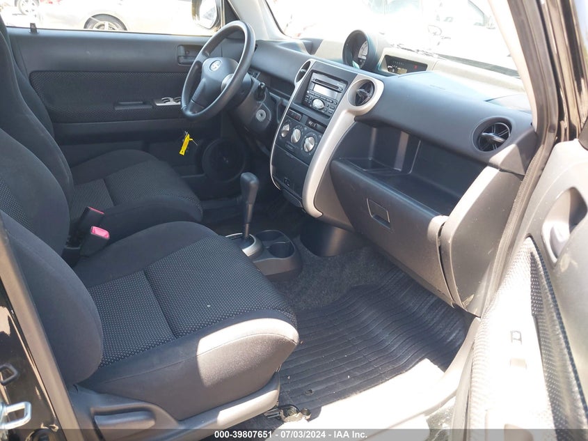 2005 Scion Xb VIN: JTLKT324250212010 Lot: 39807651