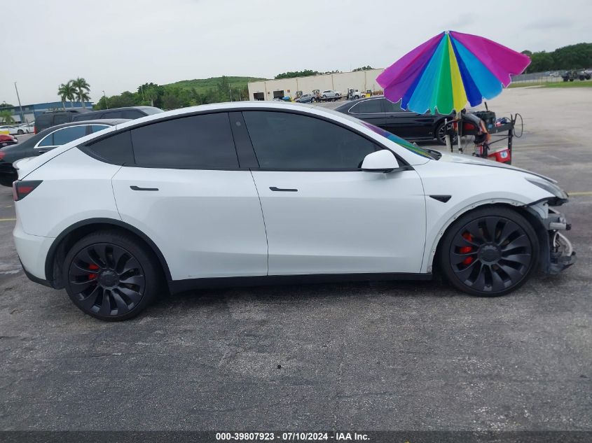 2021 Tesla Model Y VIN: 5YJYGDEF0MF258819 Lot: 39807923