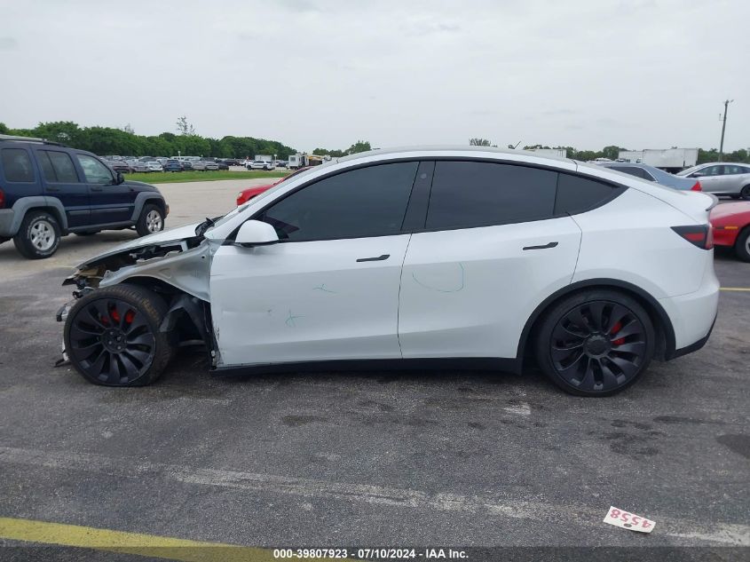 2021 Tesla Model Y VIN: 5YJYGDEF0MF258819 Lot: 39807923