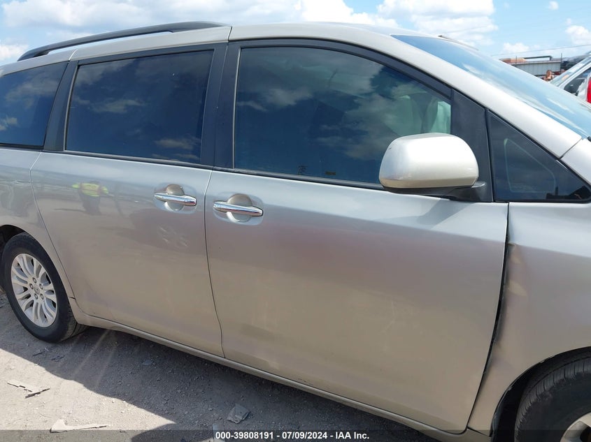 2015 Toyota Sienna Xle 8 Passenger VIN: 5TDYK3DC4FS530383 Lot: 39808191