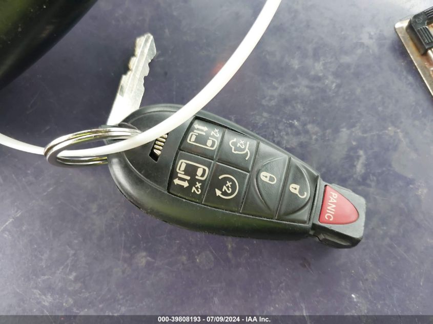 2017 Dodge Grand Caravan Sxt VIN: 2C4RDGCG0HR852668 Lot: 39808193