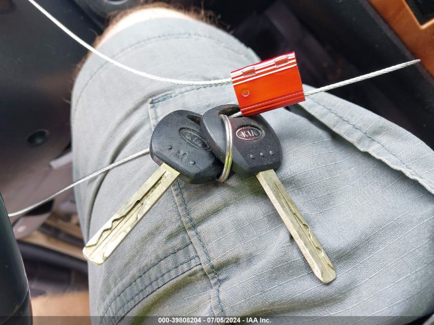 2005 Kia Amanti VIN: KNALD124555053095 Lot: 39808204