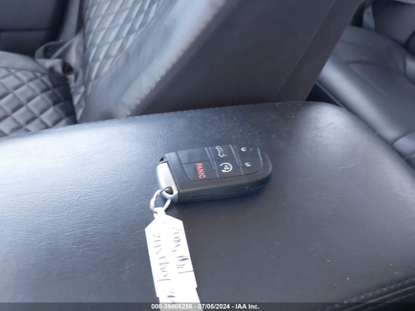 2015 Chrysler 300 Limited VIN: 2C3CCARG6FH757035 Lot: 39808256