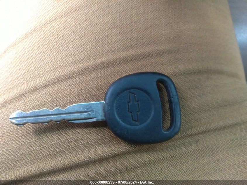 2001 Chevrolet Silverado K1500 Heavy Duty VIN: 1GCGK13U31F154701 Lot: 39808299