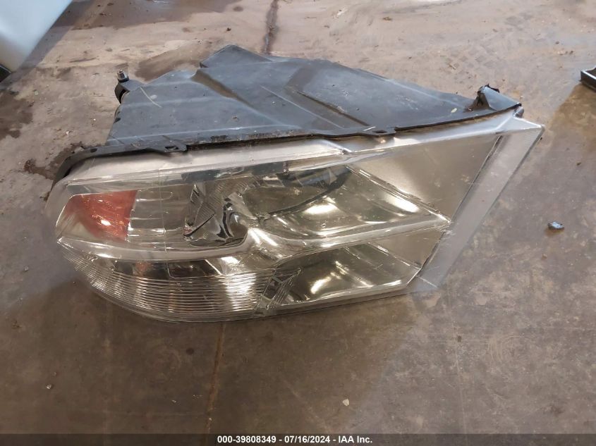 2017 Ram 1500 Express Quad Cab 4X4 6'4 Box VIN: 1C6RR7FT4HS620316 Lot: 39808349