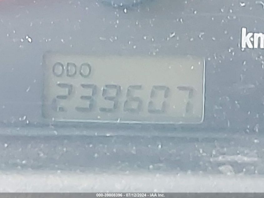 2000 Chevrolet Tracker Hard Top VIN: 2CNBJ13C7Y6922068 Lot: 39808396