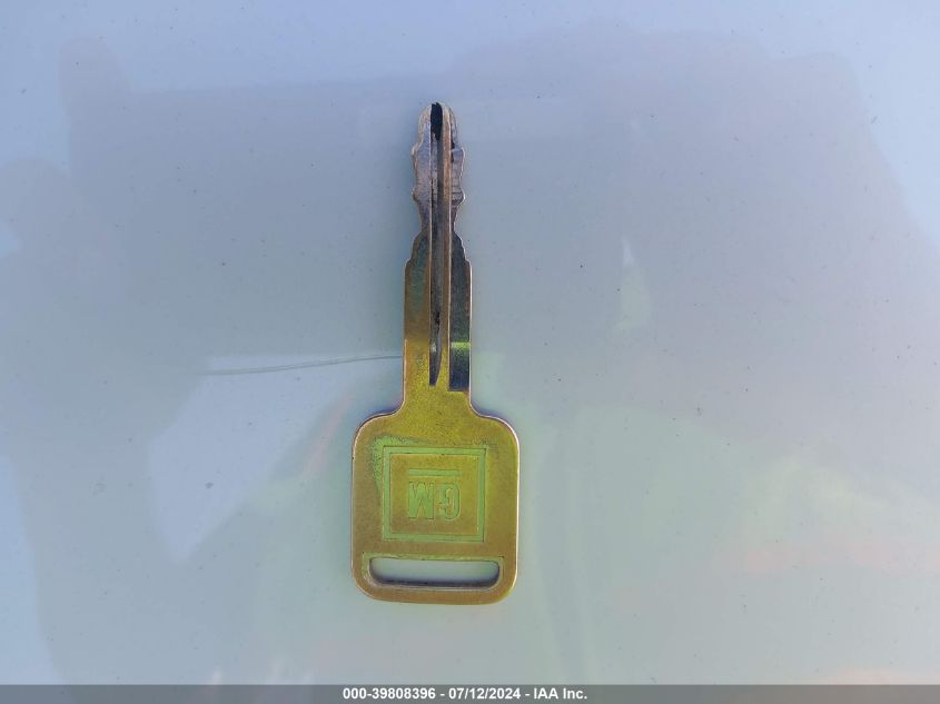 2000 Chevrolet Tracker Hard Top VIN: 2CNBJ13C7Y6922068 Lot: 39808396