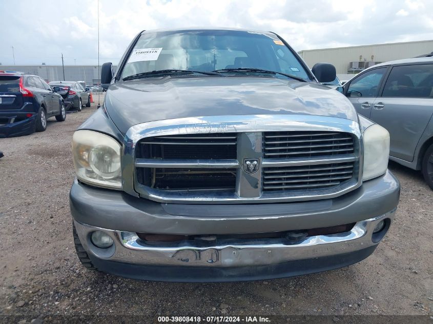 2007 Dodge Ram 1500 Slt/Trx4 Off Road/Sport VIN: 1D7HU18267S204552 Lot: 39808418
