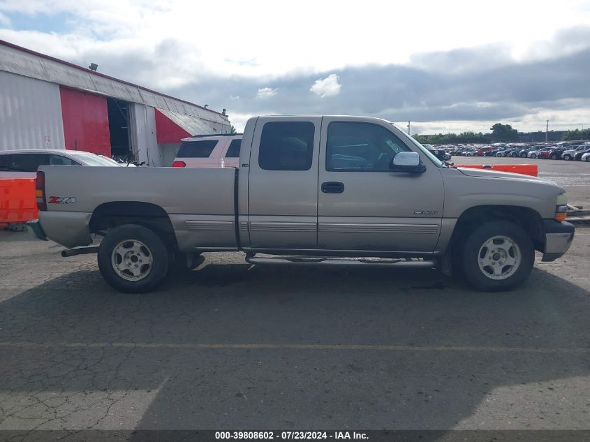 2000 Chevrolet Silverado 1500 Ls/Lt VIN: 1GCEK19T1YE411442 Lot: 39808602