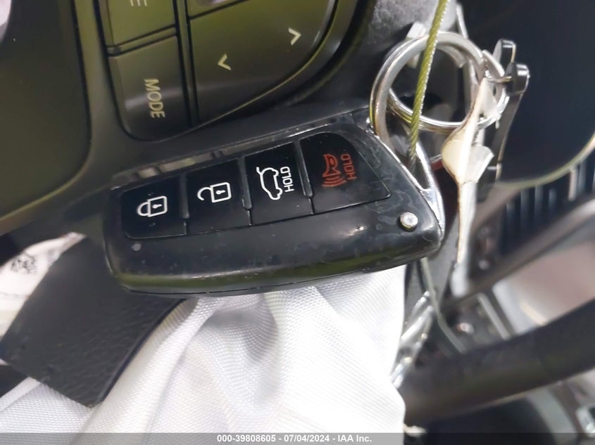 2017 Hyundai Santa Fe Sport VIN: 5NMZU3LB9HH025775 Lot: 39808605