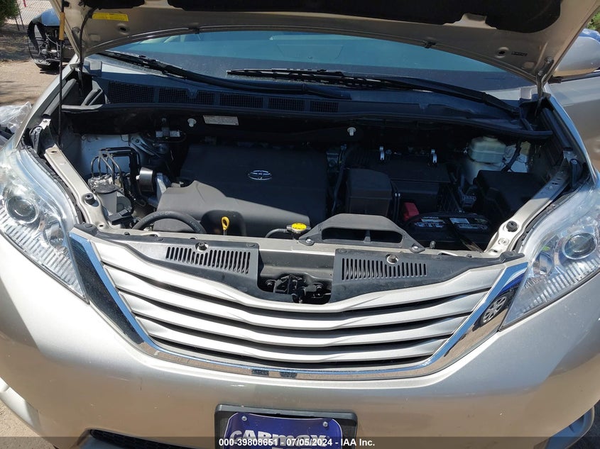 2015 Toyota Sienna Le 8 Passenger VIN: 5TDKK3DC5FS626173 Lot: 39808651