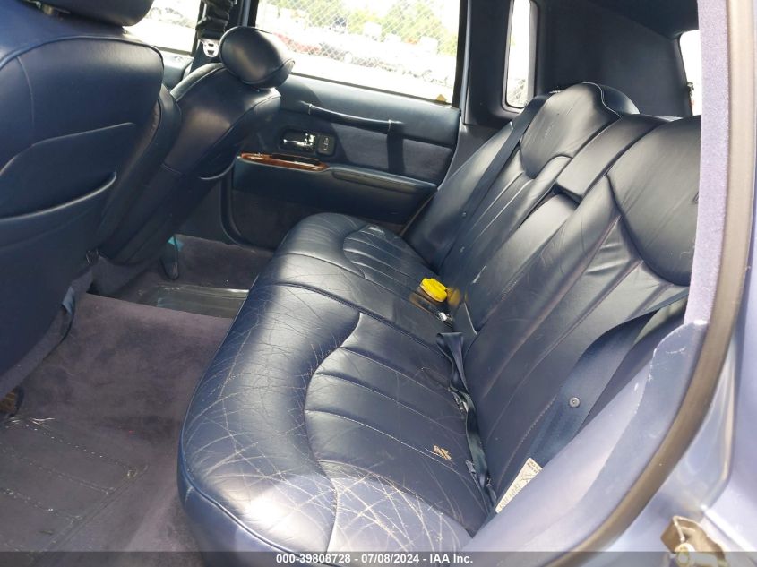 1995 Lincoln Town Car Executive VIN: 1LNLM81W9SY709982 Lot: 39808728