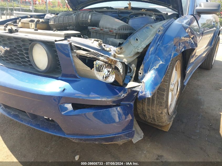 2007 Ford Mustang Gt Deluxe/Gt Premium VIN: 1ZVHT82H175261658 Lot: 39808733