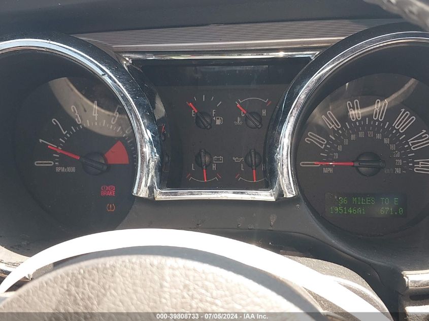 2007 Ford Mustang Gt Deluxe/Gt Premium VIN: 1ZVHT82H175261658 Lot: 39808733