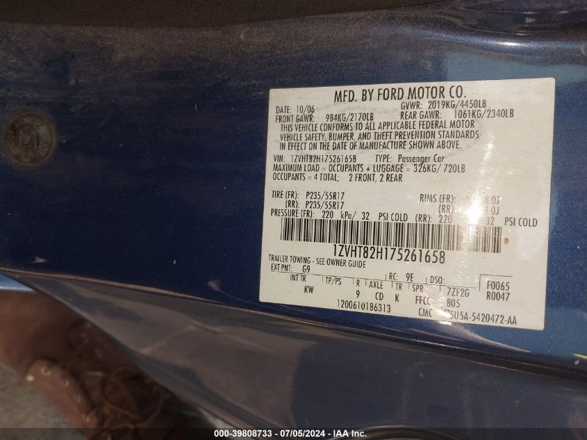 2007 Ford Mustang Gt Deluxe/Gt Premium VIN: 1ZVHT82H175261658 Lot: 39808733