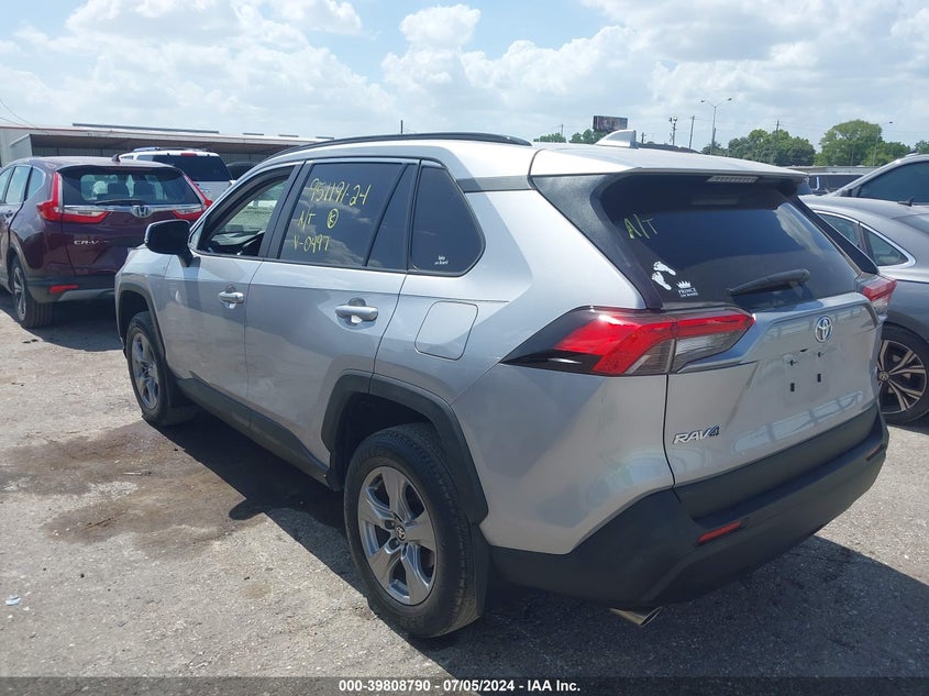 VIN 2T3W1RFV5RC260497 2024 TOYOTA RAV4 XLE