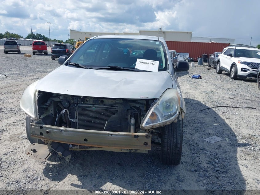 2012 Nissan Versa 1.6 S VIN: 3N1CN7AP8CL918818 Lot: 39808961
