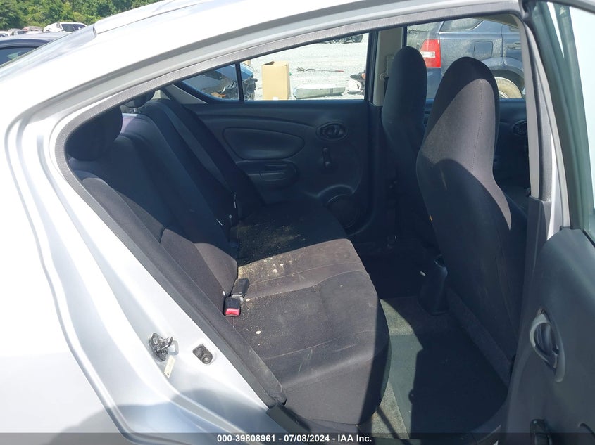 2012 Nissan Versa 1.6 S VIN: 3N1CN7AP8CL918818 Lot: 39808961