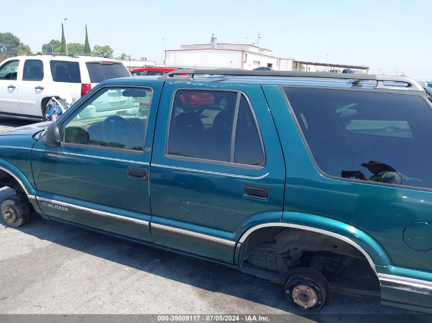 1997 Chevrolet Blazer VIN: 1GNDT13W6V2252143 Lot: 39809117