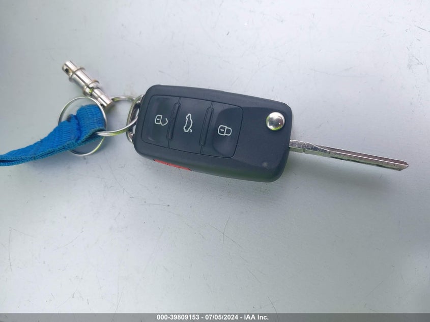 2013 VOLKSWAGEN TIGUAN SE - WVGBV7AX1DW537974