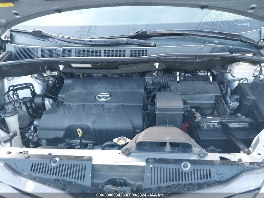 2011 Toyota Sienna Le V6 VIN: 5TDKK3DC4BS081836 Lot: 39809342