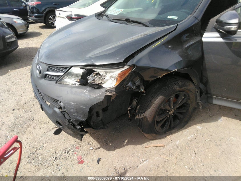 2014 TOYOTA RAV4 XLE - JTMRFREV5ED074240