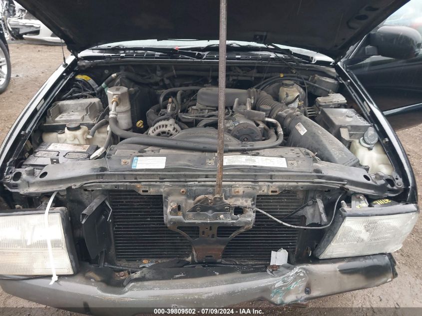 2001 GMC Sonoma Sls VIN: 1GTCS19W118173985 Lot: 39809502