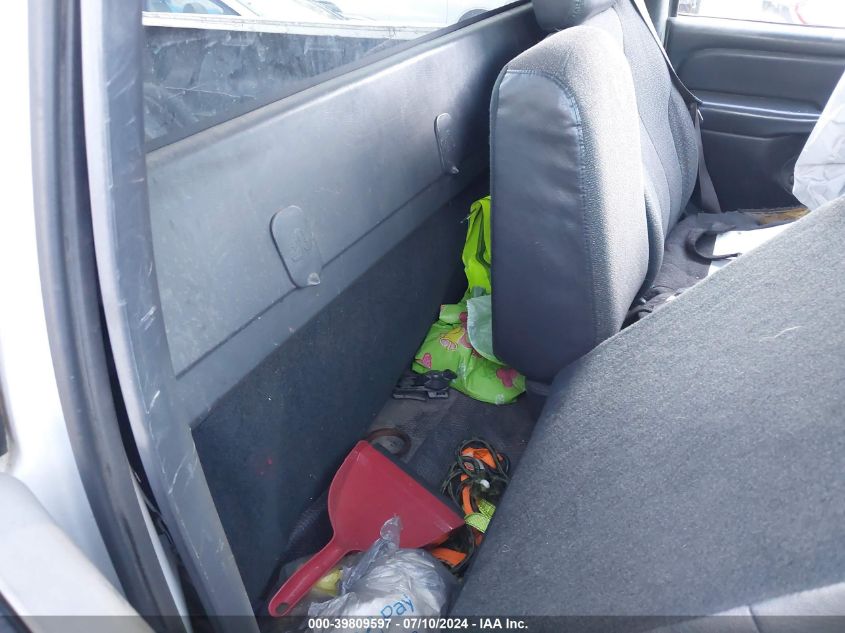 2002 GMC Sierra 1500 Standard VIN: 1GTEC14V12Z139044 Lot: 39809597